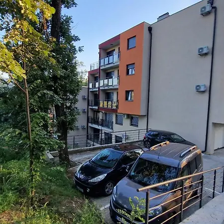 Apartment Lux Apartman Eleni Rooms,oaza Mira I Tisine U Centru Vrnjacke Banje *