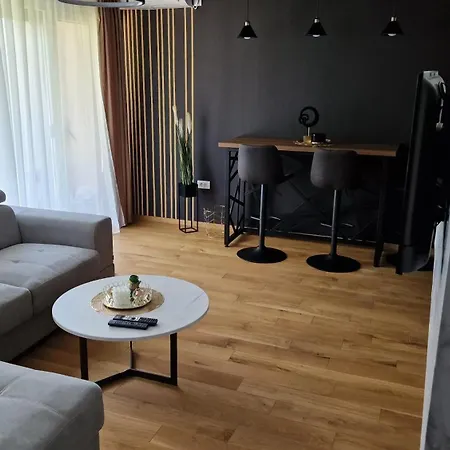 דירה Lux Apartman Eleni Rooms,oaza Mira I Tisine U Centru Vrnjacke Banje *