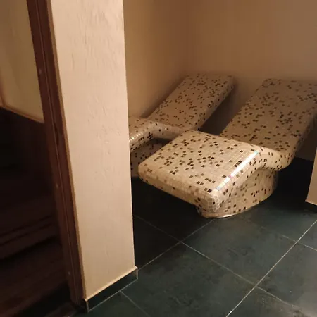 Lux Apartman Eleni Rooms,oaza Mira I Tisine U Centru Vrnjacke Banje